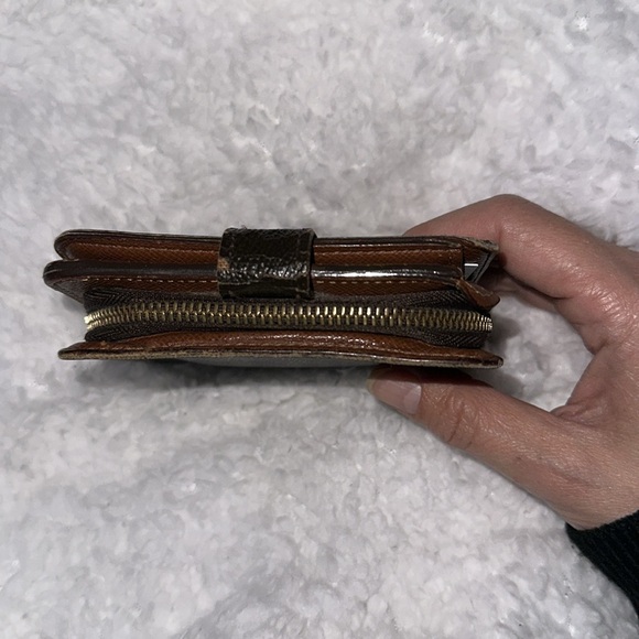 Louis Vuitton brown monogram bifold with zip around coin double pocket - Picture 6 of 12